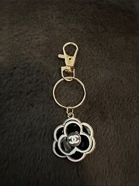 CC zipper Pull Camellia Keychain/Bag Charm with Gold Hardware